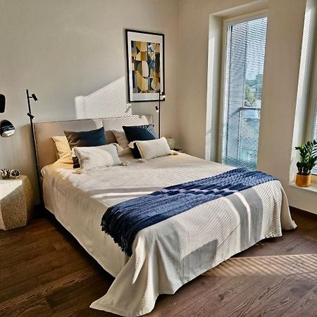 Elegance Apartment - City Centre Free Parking Tallin Zewnętrze zdjęcie