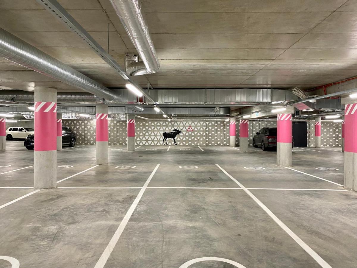 Elegance Apartment - City Centre Free Parking Tallin Zewnętrze zdjęcie